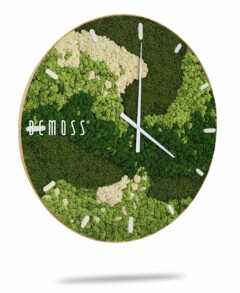 Horloge murale circulaire avec un design inspiré de la nature composé de mousse verte, blanche et jaune préservée disposée selon un motif camouflage. L'horloge est dotée d'aiguilles blanches minimalistes des heures et des minutes. Le nom de la marque "BEMOSS" est visible sur le côté gauche, ajoutant une touche élégante à cette Horloge de mousse BEMOSS® ORTHO SPRING avec cadran.