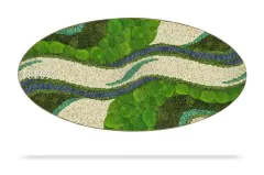 Une œuvre d'art de forme ovale composée de mousse verte, de beige clair et de matériaux bleus disposés selon un motif ondulé. Le mot « BEMOSS » est écrit en blanc sur le côté gauche. Ce magnifique Tableau de mousse Ellipse BEMOSS® ORTHO OLVERA semble flotter au-dessus d'une surface blanche, projetant une légère ombre.